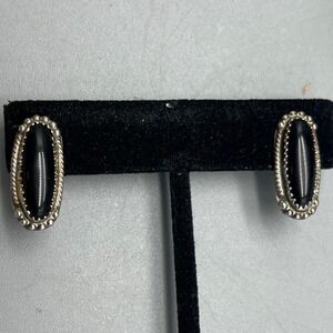 Signed P Native American Sterling Black Onyx‎ Earring post